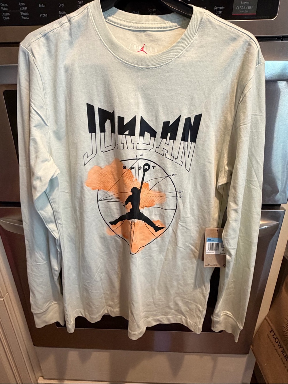 NEW WITH TAGS! Air Jordan Men’s Size Medium Long-Sleeve Graphic Tee NWT